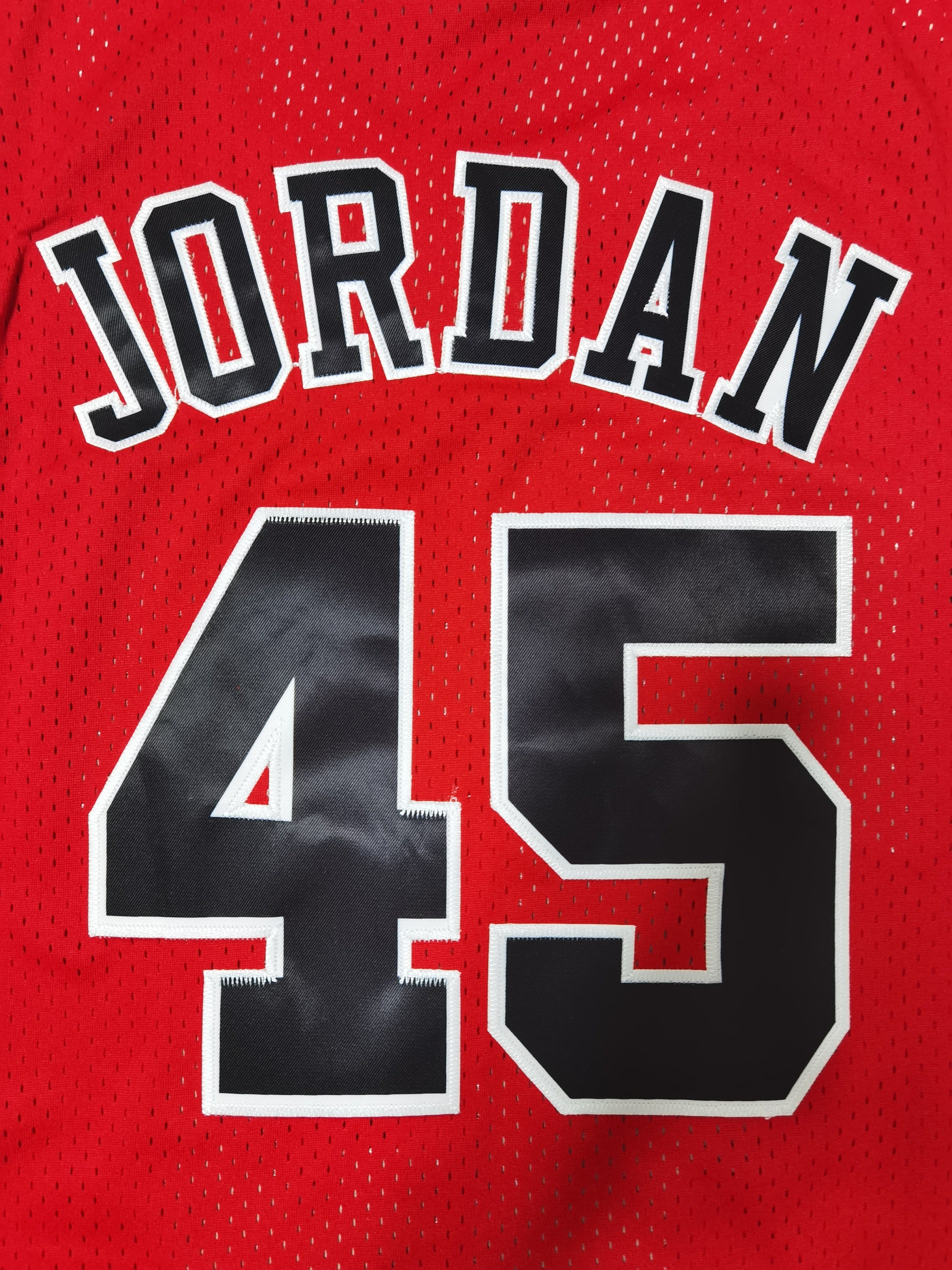 Men's Chicago Bulls Michael Jordan NBA Red Mitchell&Ness Swingman Jersey