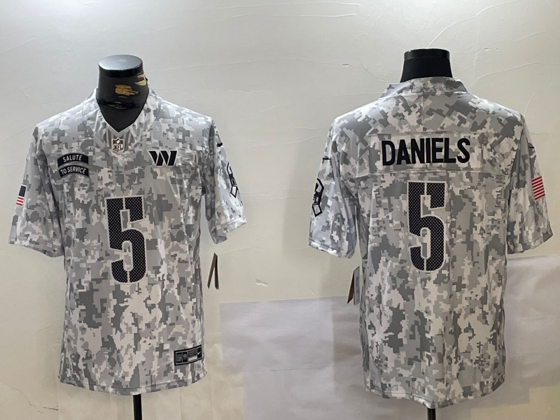 Men's Washington Commanders Jayden Daniels Arctic Camo 2024 Salute to Service Limited Jersey