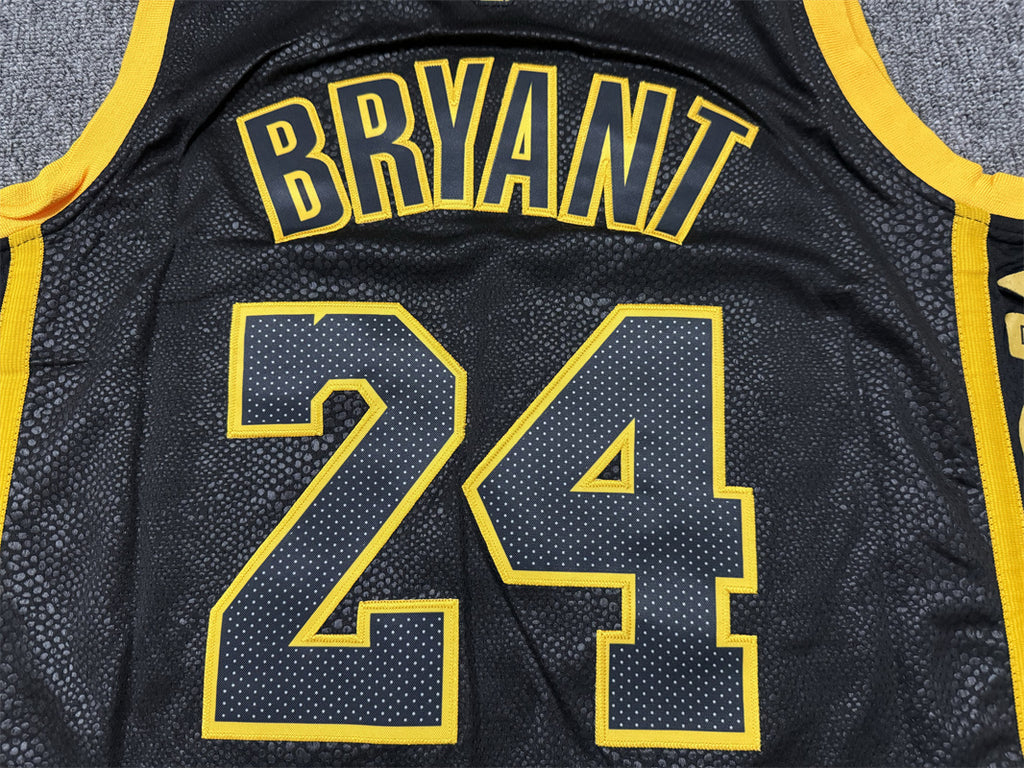 Men's Los Angeles Lakers Kobe Bryant -24 Black Swingman Jersey