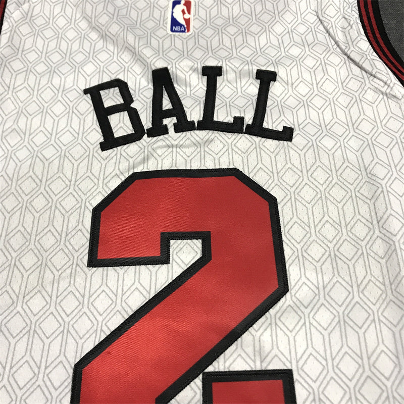 Men's Chicago Bulls Lonzo Ball White 2022/23 Swingman Jersey - City Edition