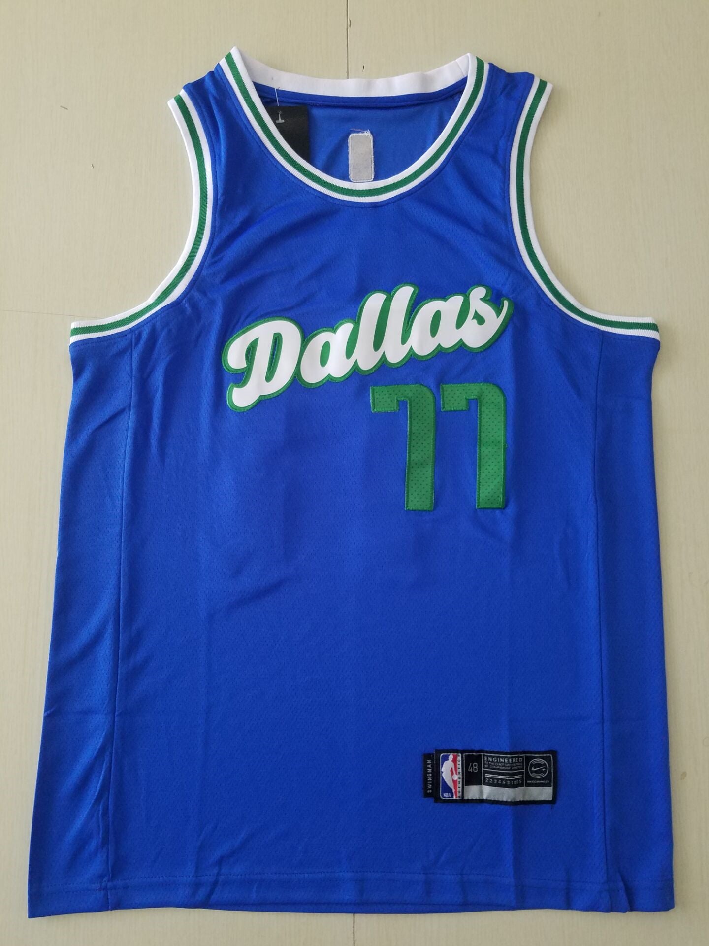 Men's Dallas Mavericks Luka Doncic Blue Classics Swingman Jersey
