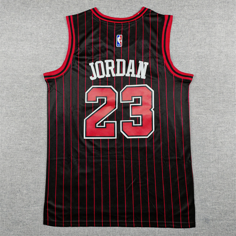 Men's Chicago Bulls Michael Jordan Black Swingman Player Jersey - Statement Edition