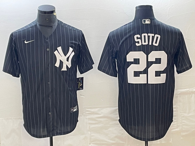 Men's New York Yankees Juan Soto Black Replica Player Jersey