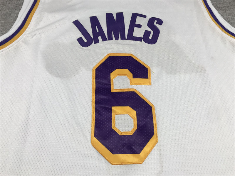 Men's Los Angeles Lakers LeBron James White 2022/23 Swingman Jersey - Association Edition