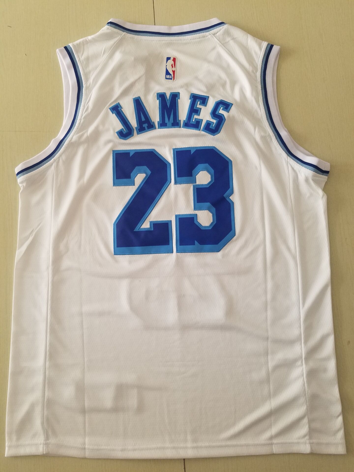 Men's Los Angeles Lakers LeBron James White Swingman Player Jersey