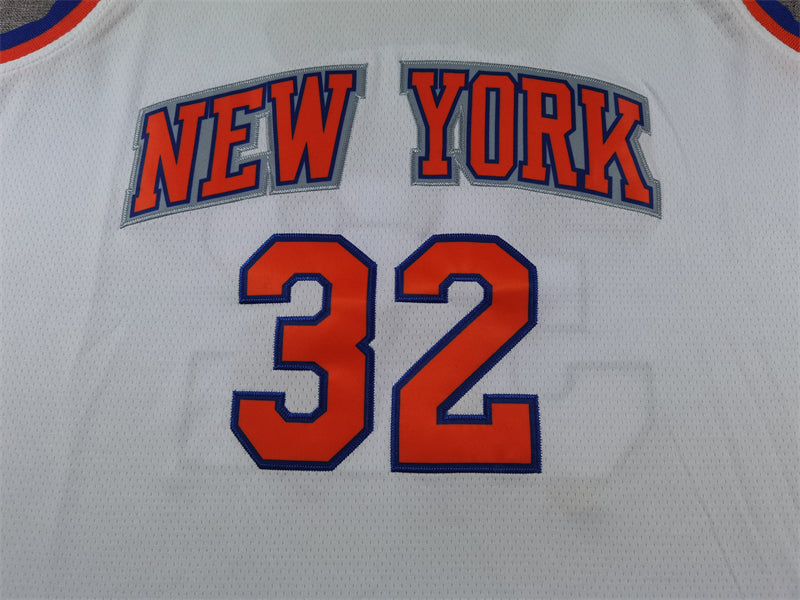 Men's New York Knicks Karl-Anthony Towns White Swingman Jersey - Association Edition