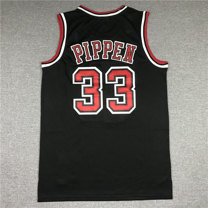Men's Chicago Bulls Scottie Pippen 1997-98 Black Hardwood Classics Swingman Jersey