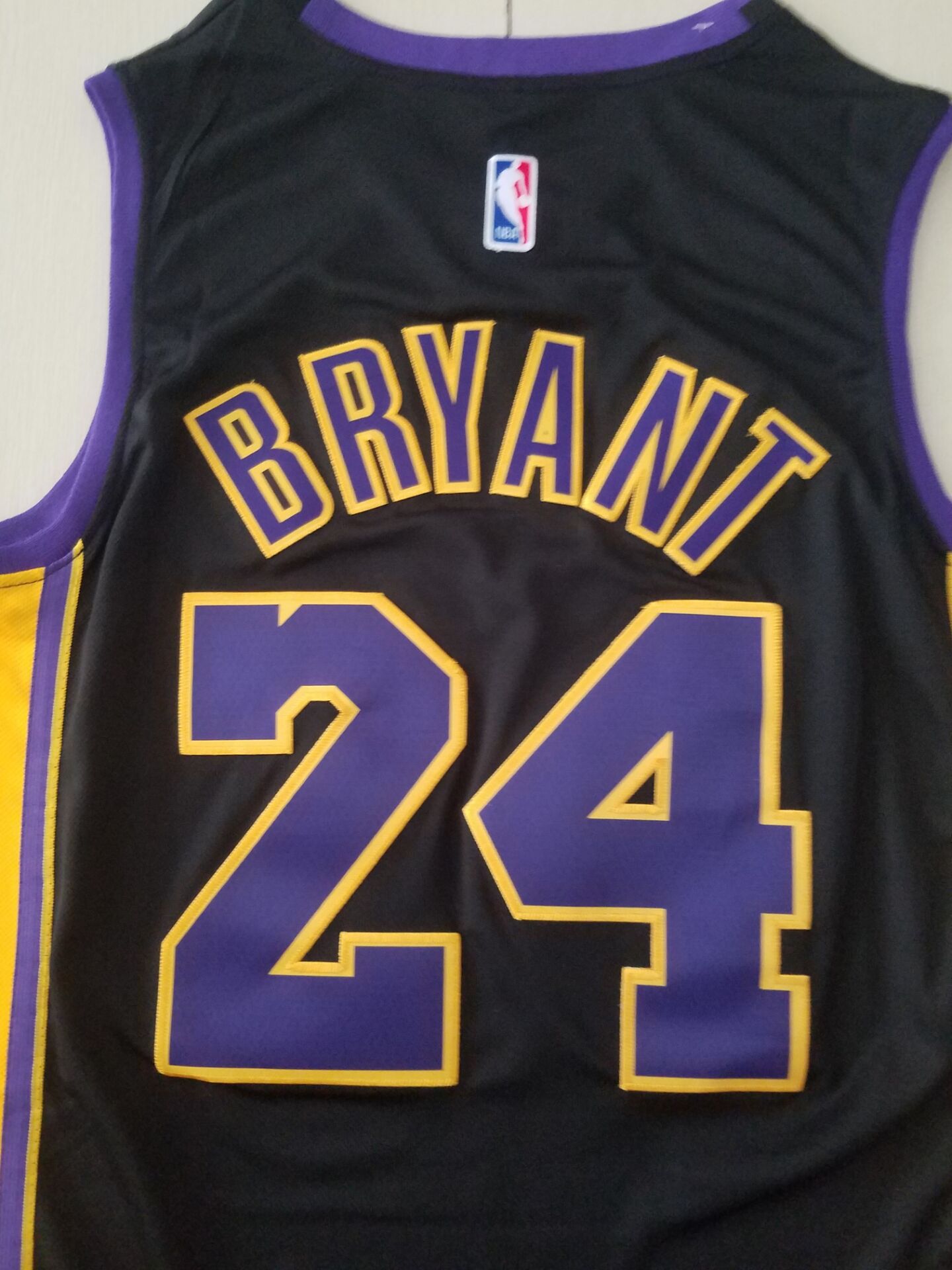 Men's Los Angeles Lakers Kobe Bryant NBA Black Swingman Jersey
