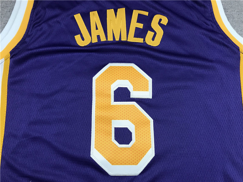 Men's Los Angeles Lakers LeBron James Purple 2022/23 Swingman Player Jersey