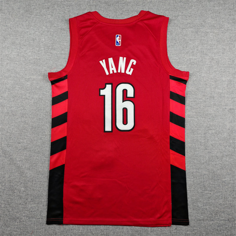 Men's Portland Trail Blazers Yang Hansen Red 2022/23 Swingman Player Jersey - Statement Edition