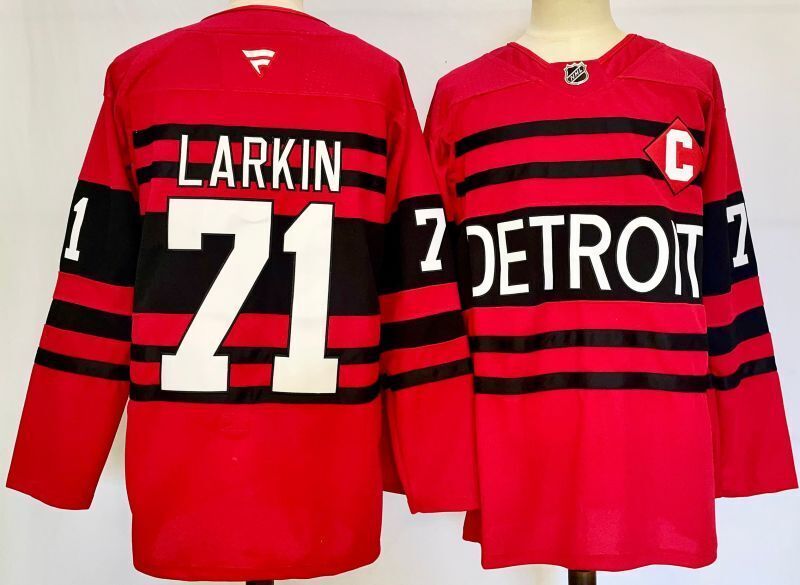 Men's Detroit Red Wings Dylan Larkin Fanatics Red Player Jersey