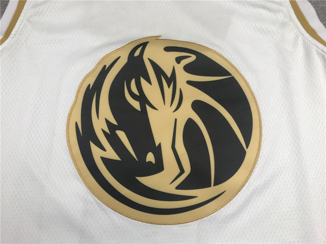 Men's Dallas Mavericks Luka Doncic White Replica Jersey