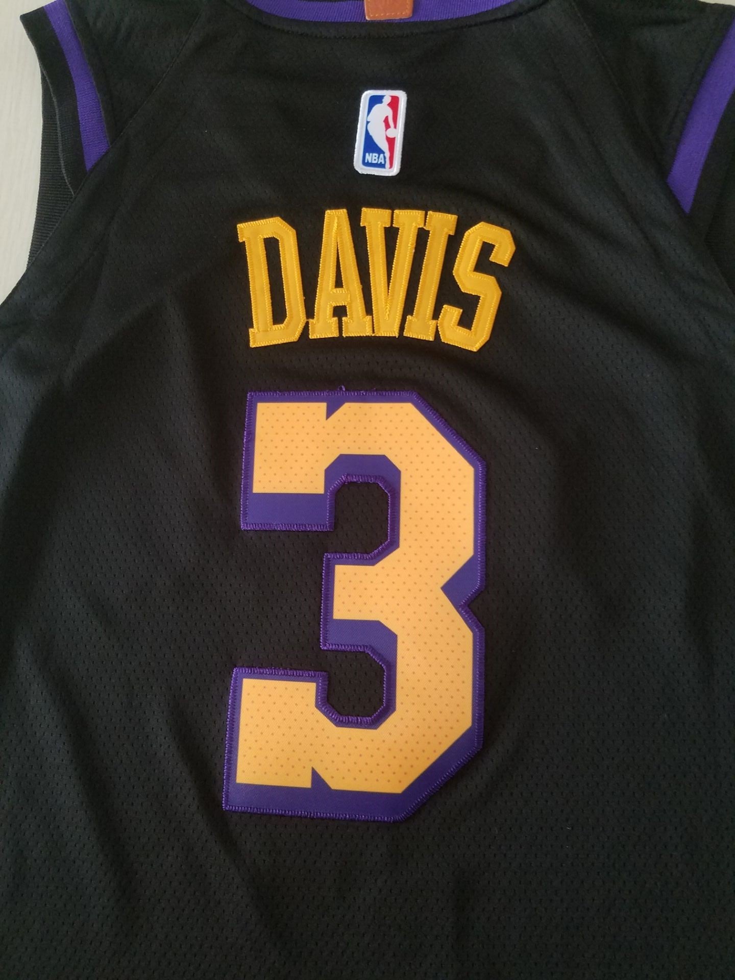 Men's Los Angeles Lakers Anthony Davis Black Swingman Jersey