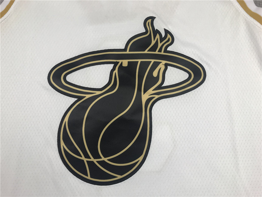 Men's Miami Heat Dwyane Wade White Swingman Player Jersey