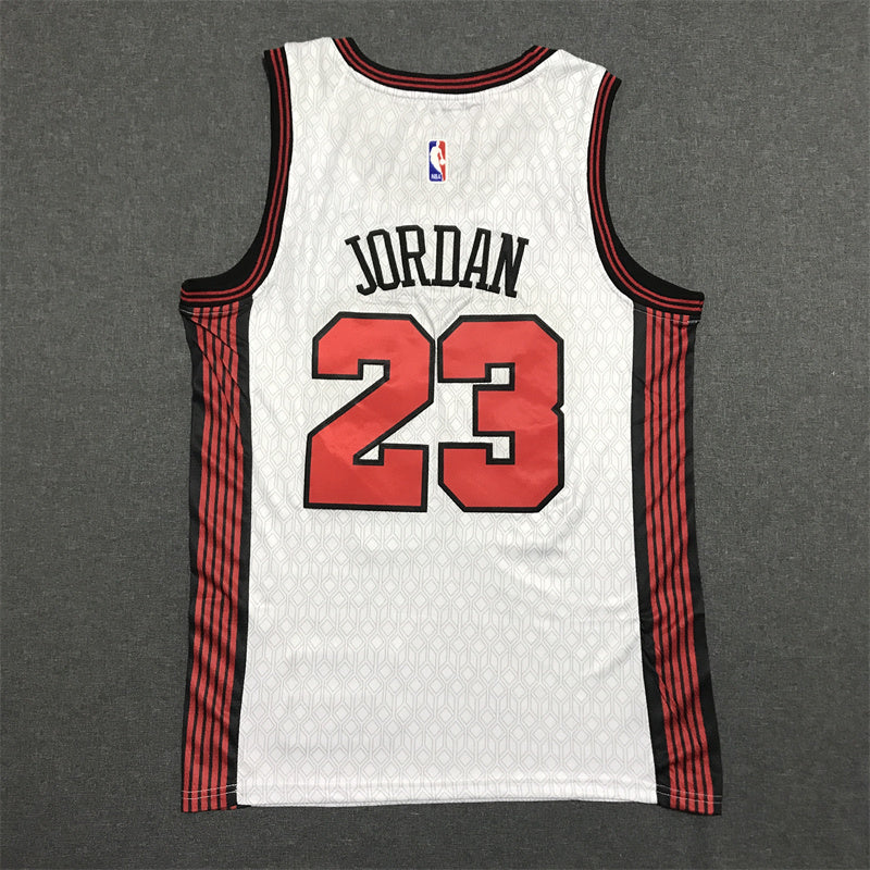 Men's Chicago Bulls Michael Jordan White 2022/23 Swingman Jersey - City Edition