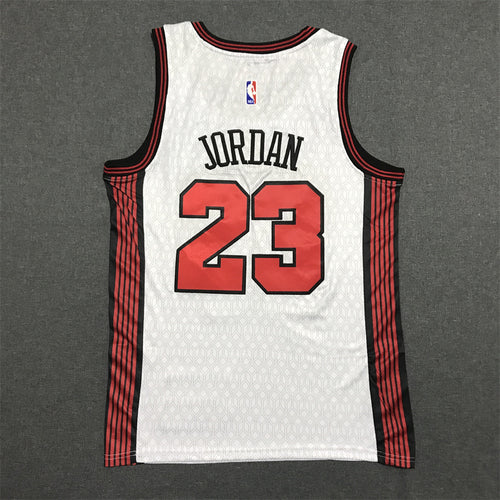 Men's Chicago Bulls Michael Jordan White 2022/23 Swingman Jersey - City Edition