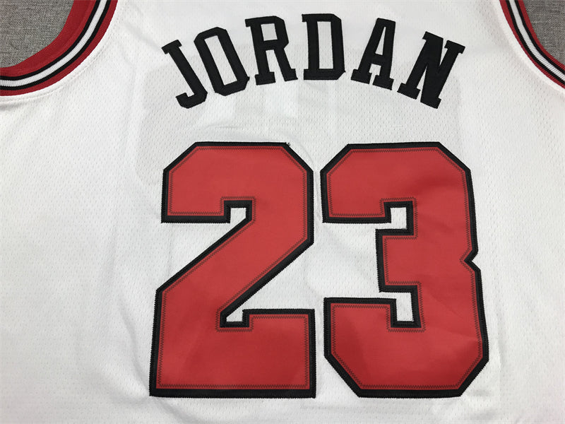 Men's Chicago Bulls Michael Jordan White Fast Break Replica Player Jersey